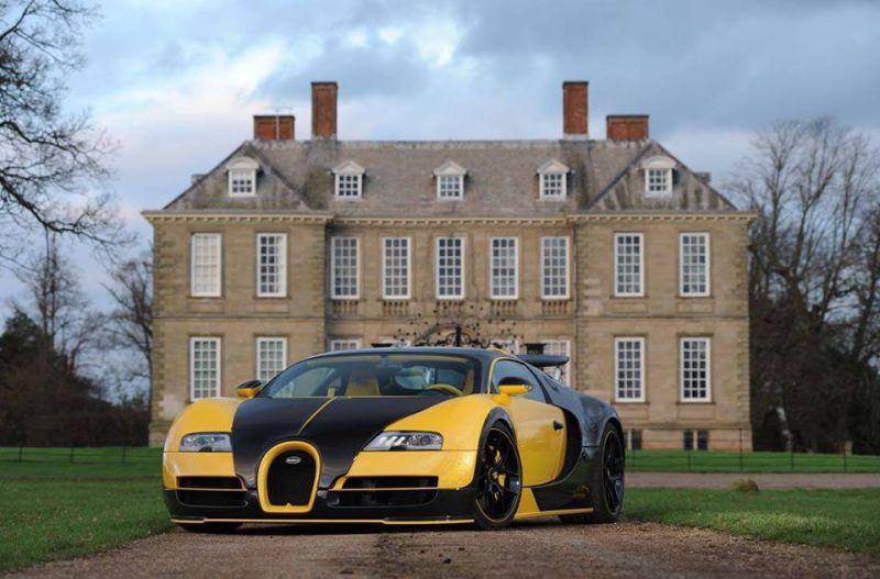 Finition - Oakley Design Bugatti Veyron en noir / jaune