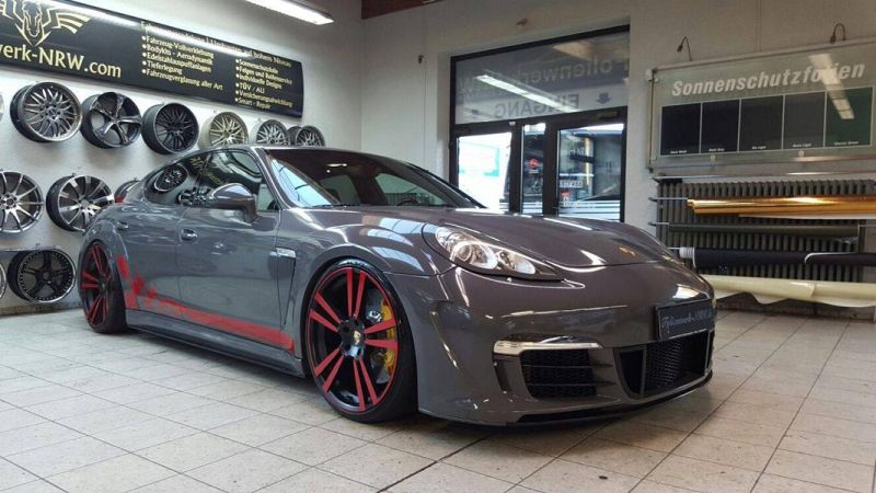 Porsche Panamera Turbo in the 997 GT3 RS outfit