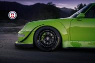 Brutal &#8211; Rauh Welt Porsche 911 (993) auf HRE Classic 300 Alu’s