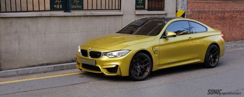 Austin Yellow Gelber BMW M4 F82 19 Zoll HRE R101 Alu’s 2