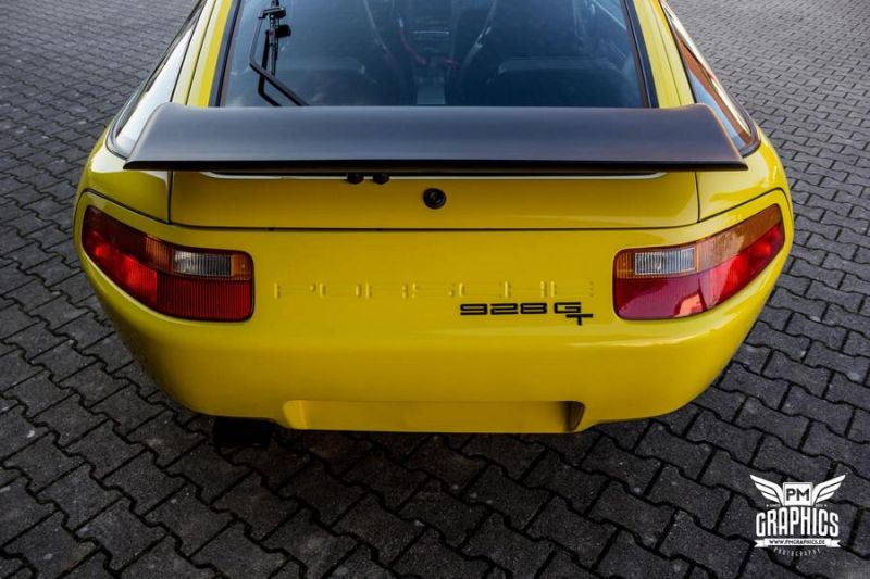 Dark Yellow Gloss Porsche 928 GT By SchwabenFolia Tuning 10