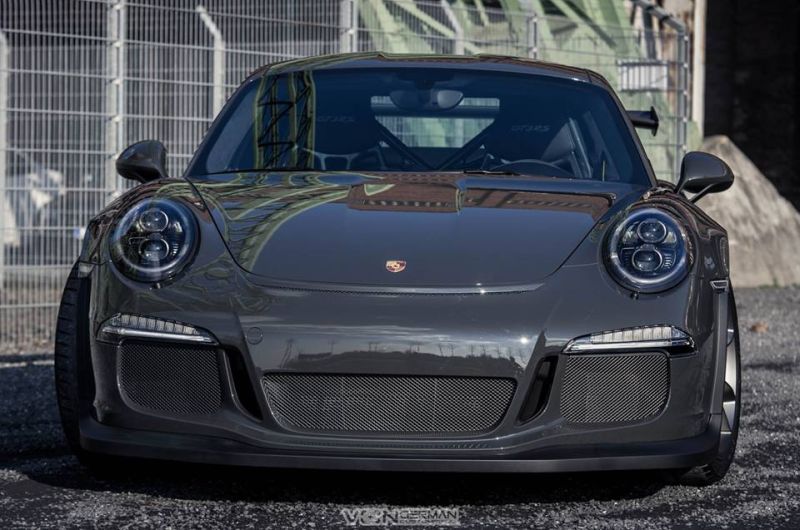Fine-tuning - Edo Competition Porsche 911 (991) GT3 RS in Slate Gray