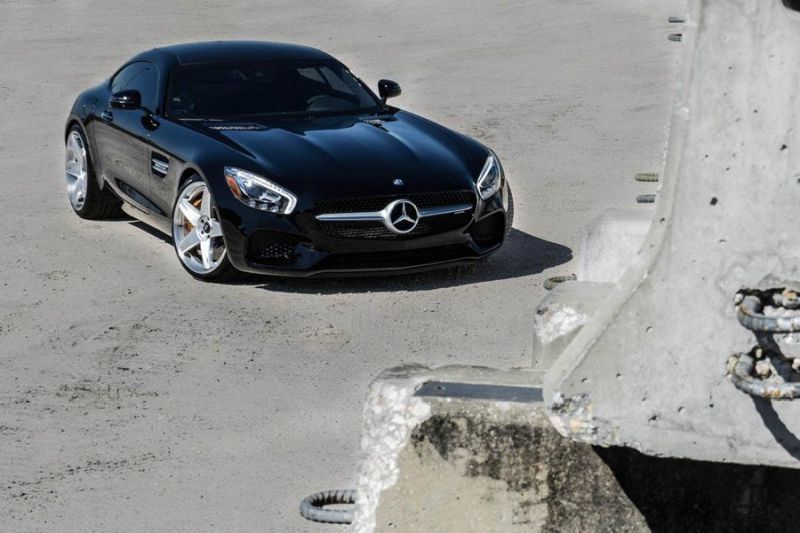 Forgiato Wheels Alufelgen am Mercedes AMG GTs in Schwarz