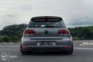 Discreto e potente - VW Golf MK6 su cerchi in lega Rotiform HUR