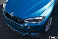 Dezent &#8211; BMW F85 X5M auf Velos Alufelgen von iND Distribution