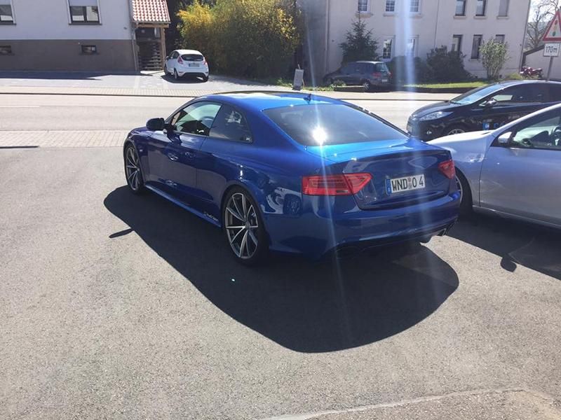 Subtle - Car Solution Melting Audi RS5 Coupe with KW springs