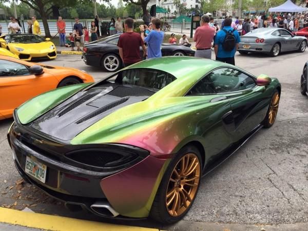 Fotoverhaal: Kameleonkleurige McLaren 570S in Florida