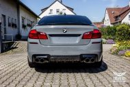 Muy elegante - BMW M5 F10 en gris oscuro brillante de SchwabenFolia