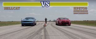 Dragerace Dodge Challenger Hellcat vs. Hennessey Camaro SS HPE750 1 e1463457429196 310x128 Video: Dragerace   Dodge Challenger Hellcat vs. Hennessey Camaro SS HPE750