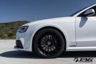 HRE FF15 alloy wheels in black on the white Audi RS5 Coupe