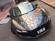 Szalony - holograficzny foliowanie na Audi R8 przez Imponujące Wrap