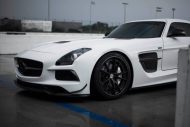 Extremely chic - Mercedes SLS AMG on HRE S104 alloy wheels