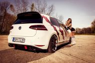 VW Golf GTi Clubsport mit Oxigin 20 Alufelgen und Folierung