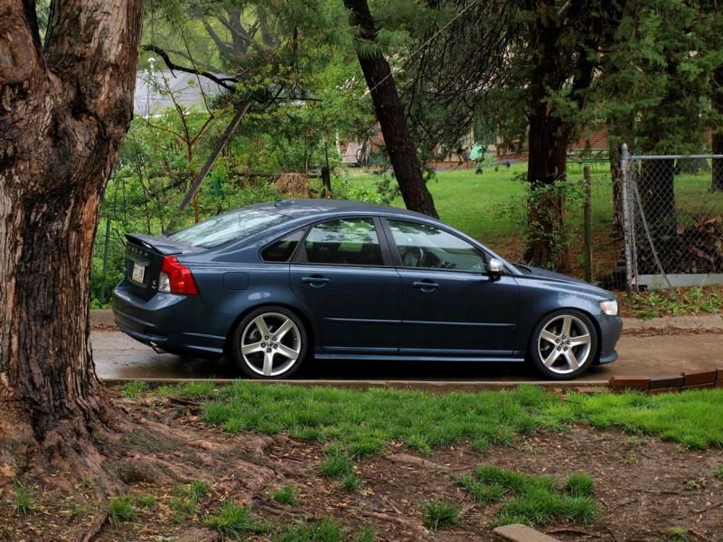 Volvo S40 with VOLUTION® V. in 8 × 18 inches by Heico Sportiv