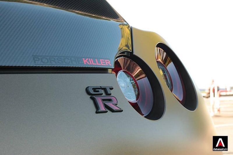 Historia de la foto: Advance Eight Nissan GT-R en HRE Classic 300 Alu's