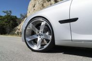 BMW 7 Serie F01/F02 op 22 inch Forgiato FOSSETTE aluminium velgen in rood