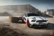 Hat was &#8211; Camouflage Ford Mustang auf Vossen VPS-306 Alu’s