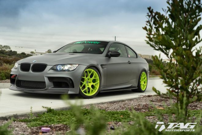 Very cool - dull gray BMW E92 M3 on green HRE Alu&#39;s