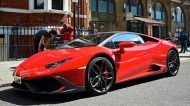 Historia de la foto: Red Lamborghini Huracan con Mansory Bodykit