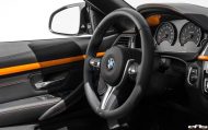 BMW M4 F83 Décapotable de EAS Tuning peinte en orange feu