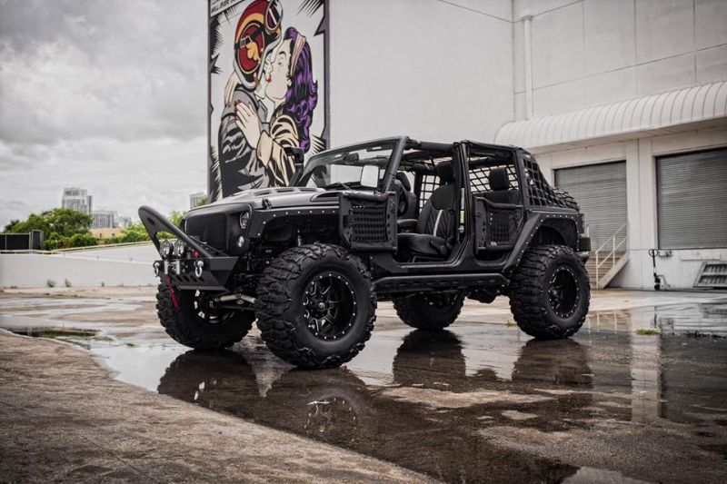 Voor de apocalyps – Luxuria Bespoke Jeep Wrangler extreme