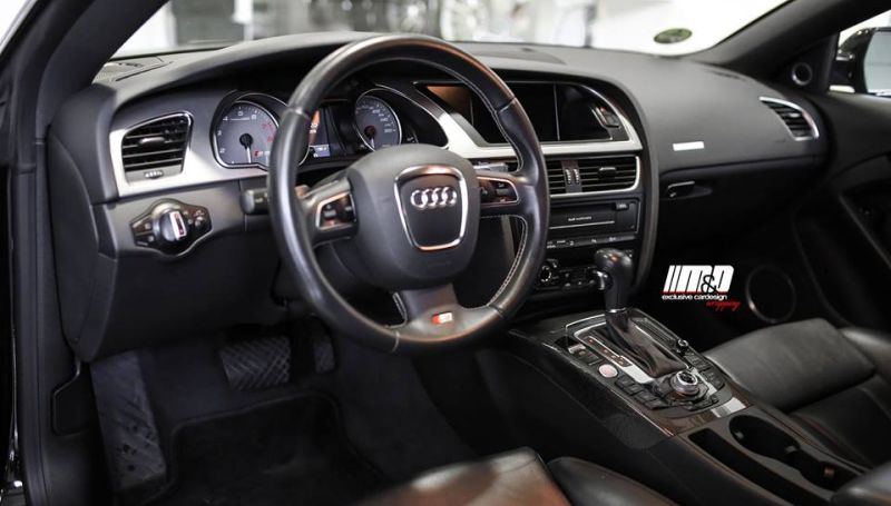 أنيقة ورصينة - سيارة Audi S5 ذات اللون الرمادي غير اللامع من M&D مقاس 20 بوصة