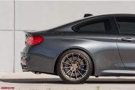 Elegante - Vivid Racing BMW M4 F82 en ruedas forjadas BC