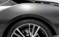Histoire de photo: BMW i8 noir mat de European Auto Source