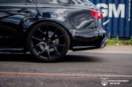 21 inch Varro VD01 alloy wheels on the Audi RS6 C7 Avant in black