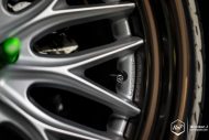 Airride, Vossen Wheels & Bodykit nella folle Toyota Alphard