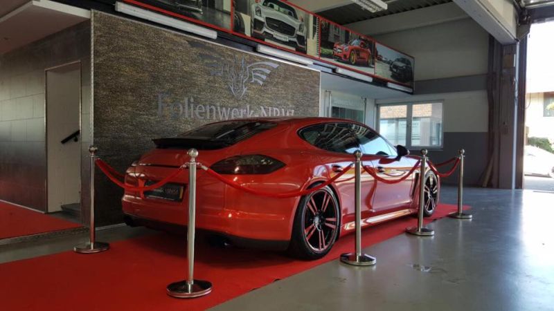 Bright red - eye-catching Porsche Panamera from Folienwerk-NRW