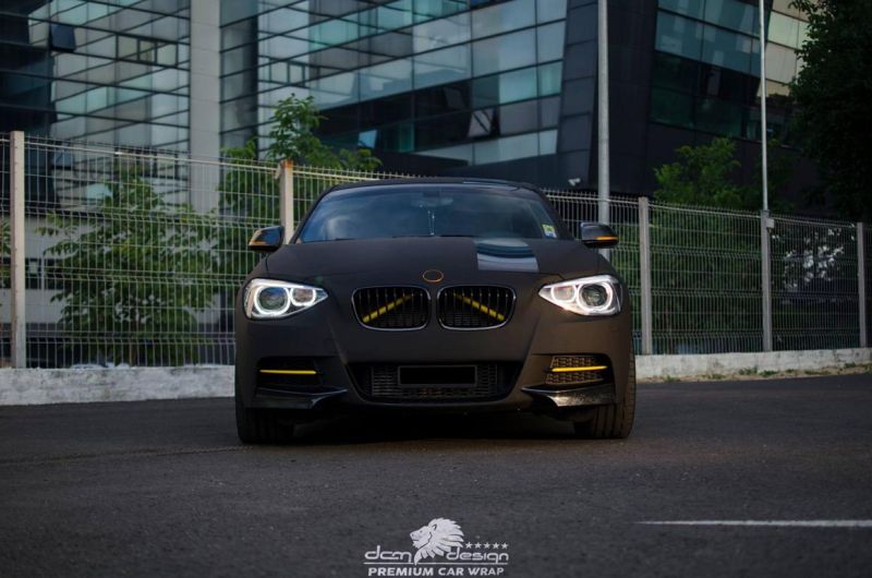 Récit photo: BMW M135i noir mat de DCM Design