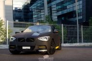 Fotoverhaal: Matzwarte BMW M135i van DCM Design