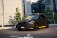 Fotostory: Mattschwarzer BMW M135i von DCM Design