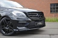 Tutto nero - Mercedes-Benz ML63 AMG di MEC-Design