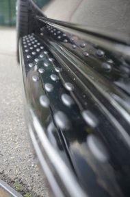 Todo negro - Mercedes-Benz ML63 AMG de MEC-Design