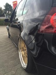Perfect fit - VW Golf 5 R32 Turbo on 18 inch BBS LeMans Alu's
