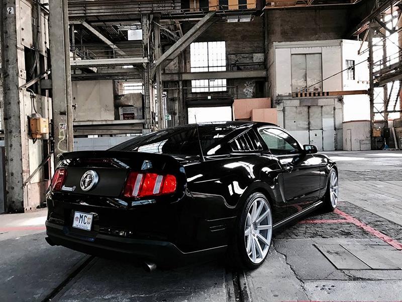 Sottile - 20 Inch Corspeed Deville Alu's alla Ford Mustang LAE