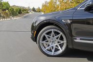 Cerchi 24 pollici Forgiato Turni-M sulla nuova Bentley Bentayga