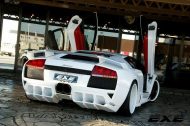 قصة الصورة: Lamborghini Murciélago LP640 مع طقم الجسم العريض LB