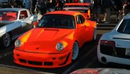 Video: Extremely conspicuous - rough world widebody Porsche 911 with V8