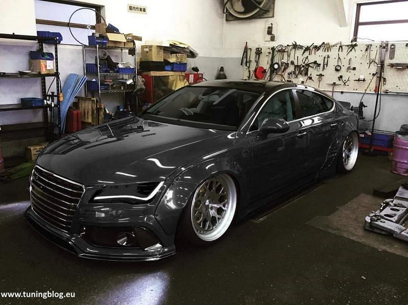 Tiefer Widebody Audi A7 RS7 in Schwarz by tuningblog.eu