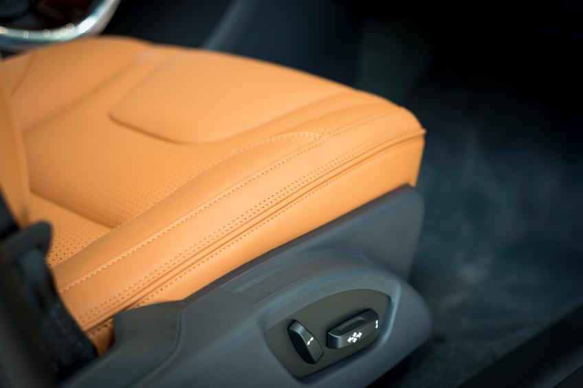 With tuningblog.eu find the right leather for your car seats