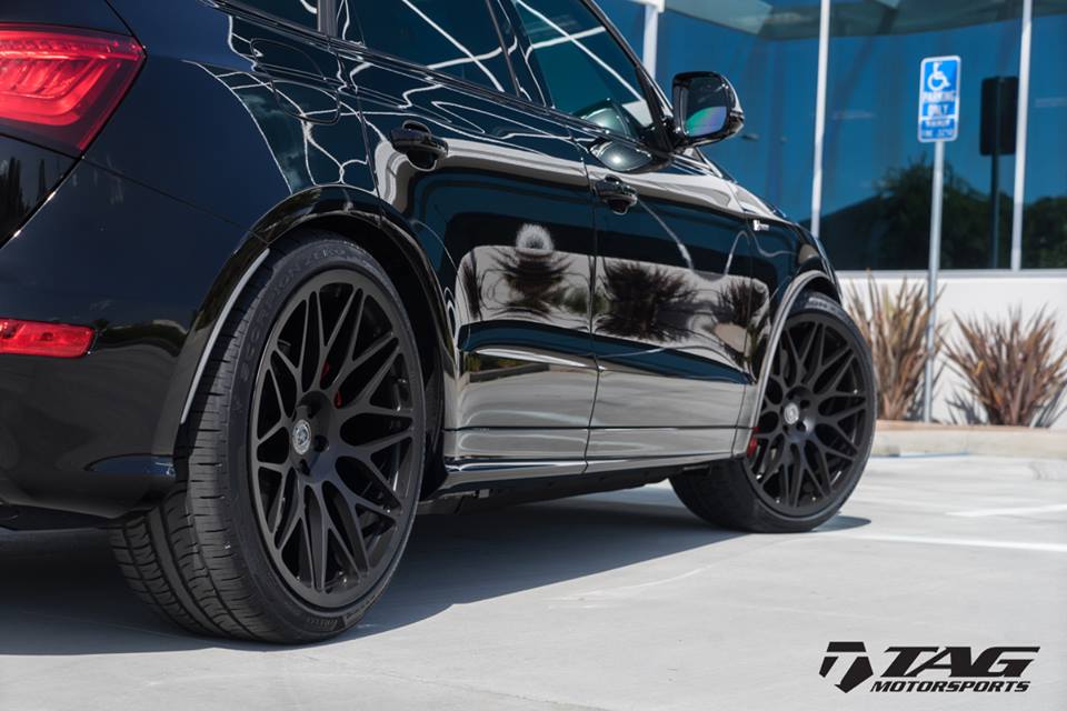 Negro completo: Audi SQ5 con 300M Alu's de TAG Motorsports