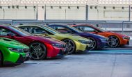 Dat is Dubai – mega felle kleuren op de BMW i8 van Abu Dhabi Motors