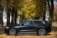 Intermediate - Arden Jaguar F-Pace with discreet changes