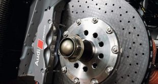 Audi Carbon Keramik Bremsanlage 1 310x165 Extrem: Vor und Nachteile von Carbon Keramik Bremsen