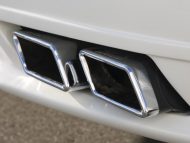 Audi Q7 4L S-Line avec kit de carrosseries larges au design JE blanc mat