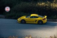 HRE Performance P101 rims on the yellow Porsche Cayman