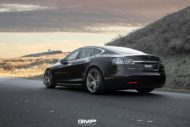 Tesla Model S van EVS Motors op Vossen HC-1 velgen